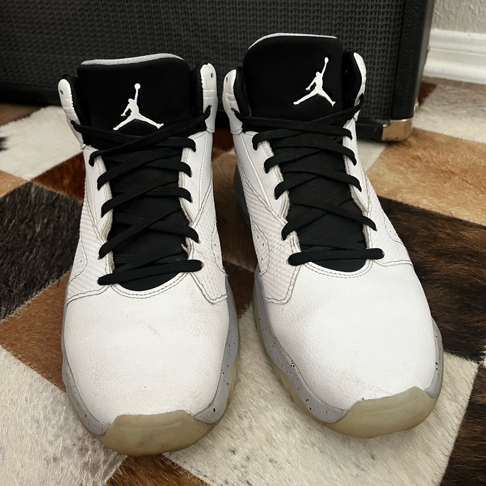 Nike Jordans Size 9.5